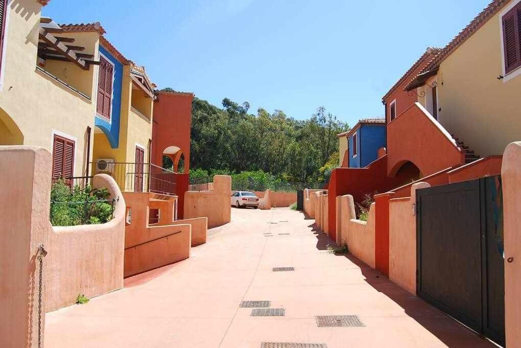 Bilocale N 10 Arbatax Vicino Al Mare Apartment Exterior photo